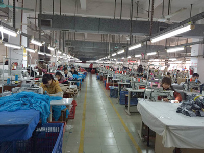 羽绒服加工厂的整年生产周期是怎样的?